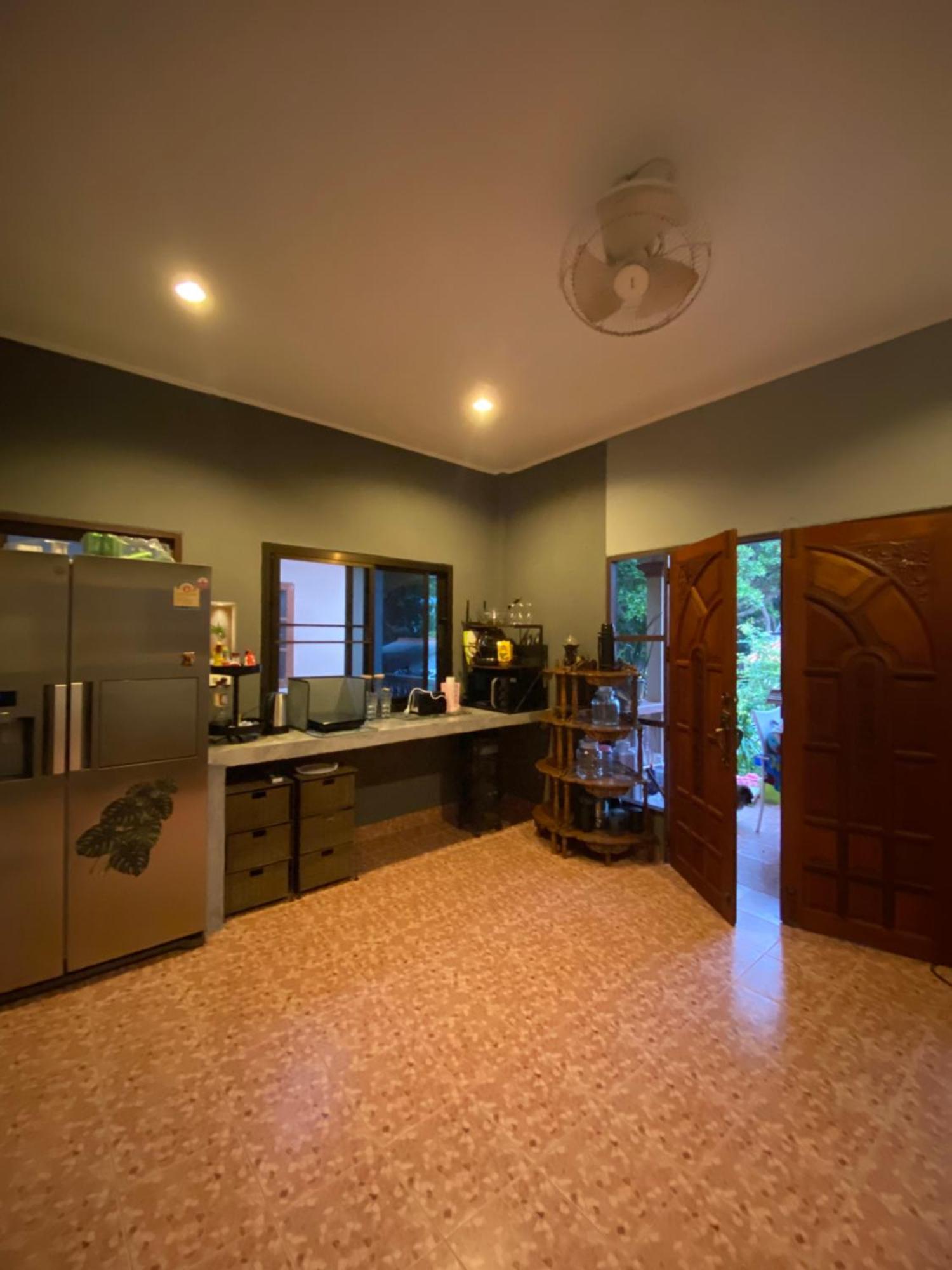 Beachfront Bungalow South Of プーケット エクステリア 写真