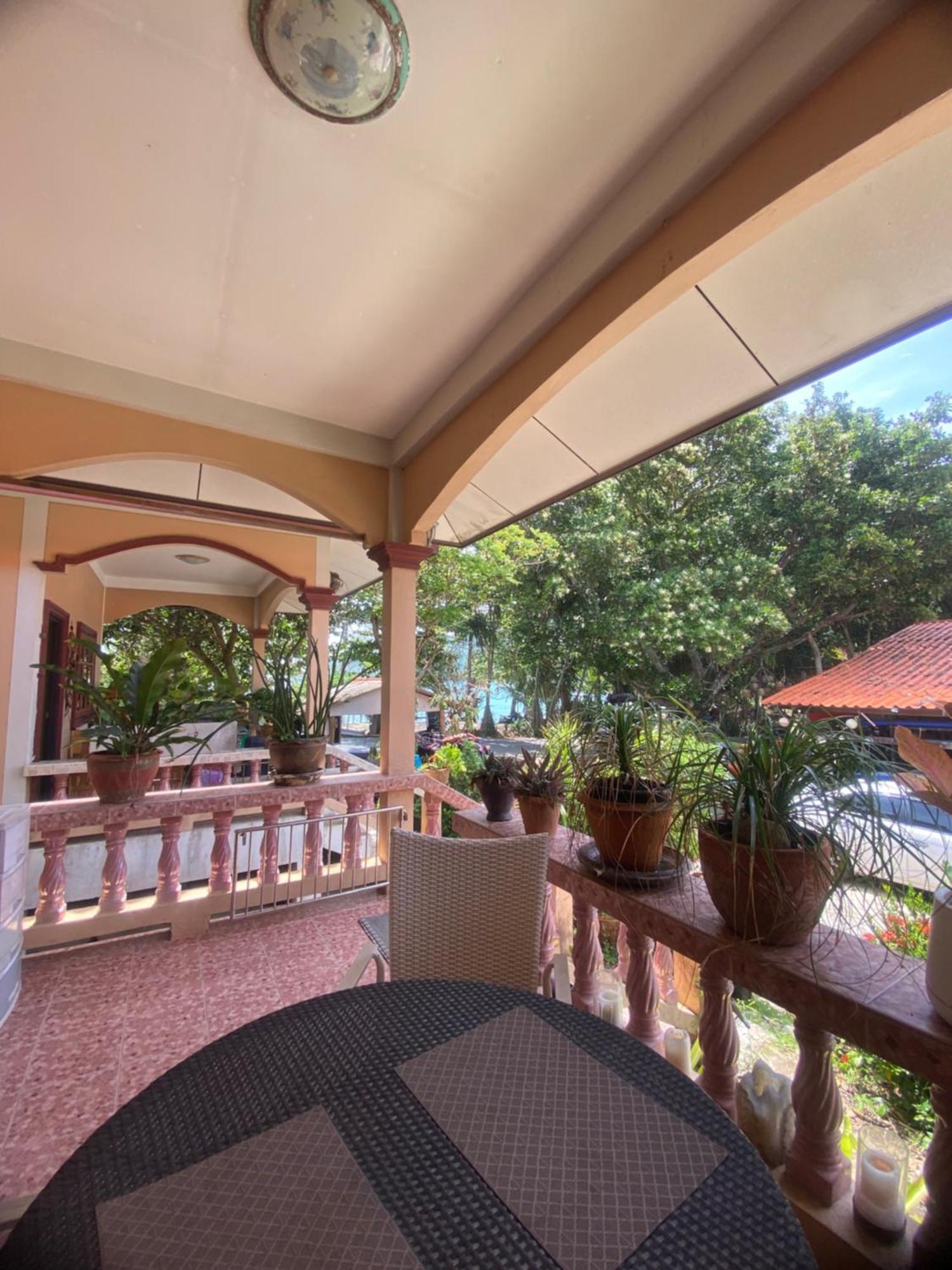 Beachfront Bungalow South Of プーケット エクステリア 写真